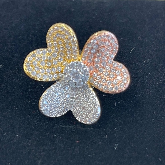 Mytys Trinity Gold Stud Flower Earrings - NWOT - Picture 3 of 5